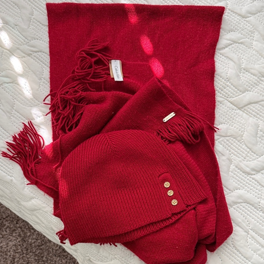 Calvin Klein Vibrant Red Knit Accessory Set
